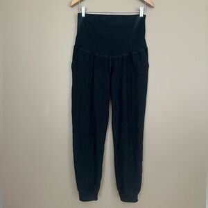 {Beyond the Bump by Beyond Yoga} Spacedye Maternity Joggers in Black